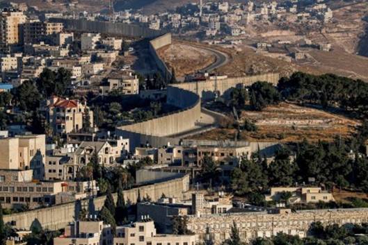 Mur frontière entre Jérusalem-Est et les Territoires palestiniens. © AHMAD GHARABLI / AFP